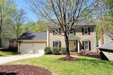 2038 Trowbridge Court sold home in Greenbriar, Charlotte, NC