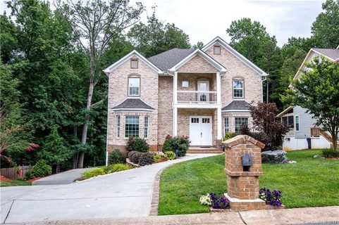 8015 Rittenhouse Circle sold home in Sardis Ridge North, Charlotte, NC