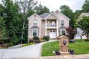 8015 Rittenhouse Circle sold home in Charlotte, SC
