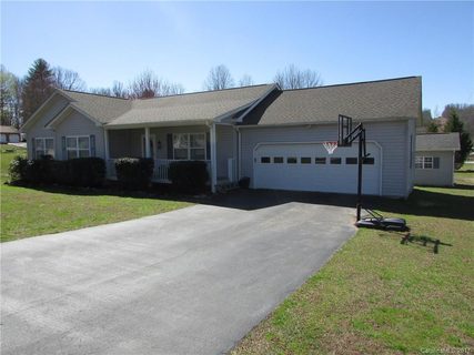 27 W Meadow Drive 37