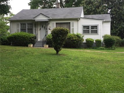 1228 Pinewood Road