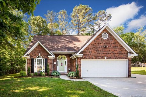 7134 Hunters Bluff Drive