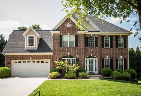 2107 13th Street Court sold home in Hampton Oaks, Hickory, NC
