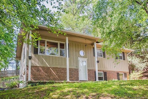 207 Lyndon Lane