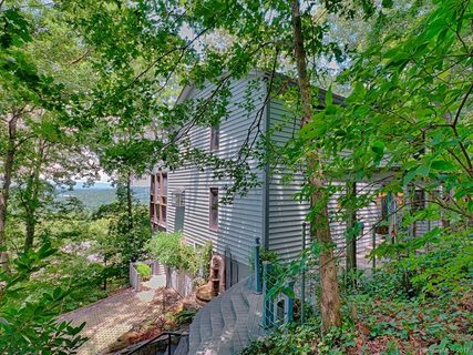 8 Skyview Place