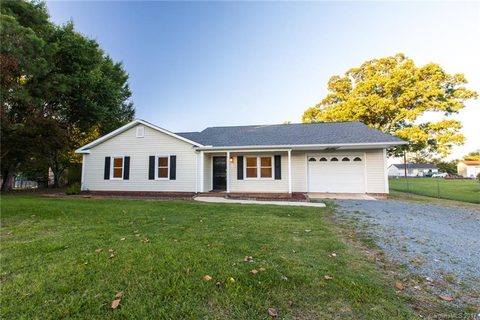 1923 Fieldridge Lane