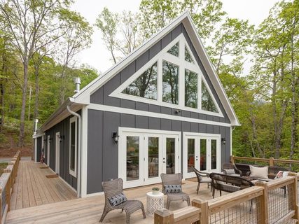 142 Wildflower Cove Drive