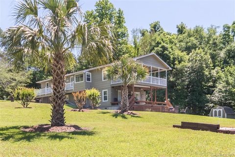 335 Carroll Cove