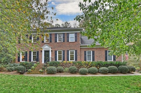 15200 Wyndham Oaks Drive sold home in WYNDHAM, Charlotte, NC