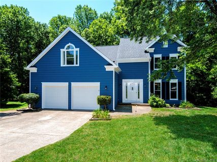 1800 Watlington Drive sold home in Greenbriar, Charlotte, NC