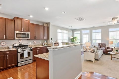 Previously sold for $280,000