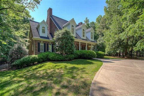 1408 Rosehill Drive sold home in Oak Grove Farm, Waxhaw, NC