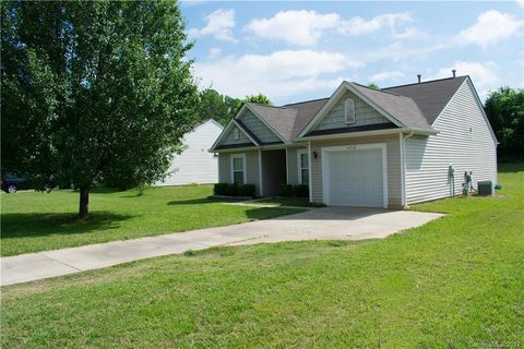4718 Sahalee Lane sold home in Fox Chase, Charlotte, NC