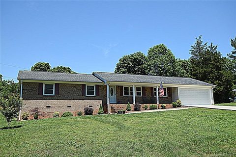 218 Rock Creek Drive