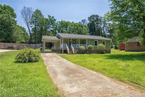 2212 Applegate Drive