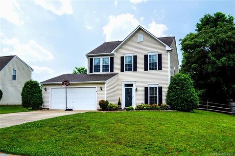 2407 Kings Farm Way