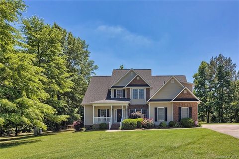 615 Real Quiet Court sold home in Derby Downs, York, SC