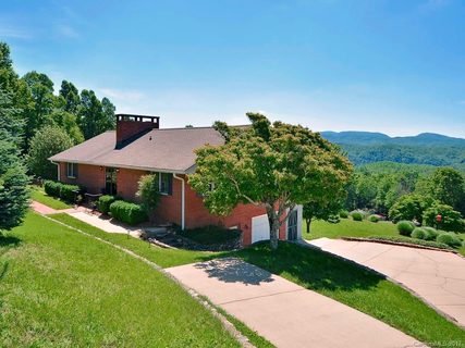 93 Orchard Hill 8 sold home in Orchard Hill, Saluda, NC
