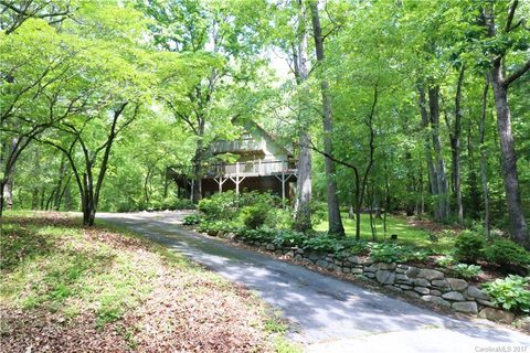 10 Maple Leaf Drive sold home in Enchanted Forest, Hendersonville, NC