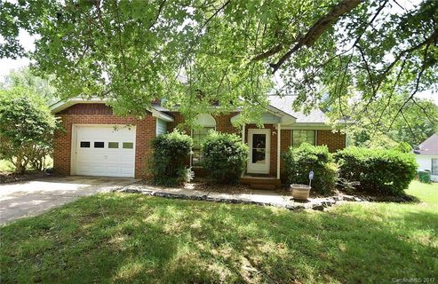 8408 Quarry Road sold home in Stoneridge, Charlotte, NC