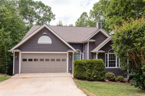 147 Hillside Drive sold home in Hillside Estates, Swannanoa, NC