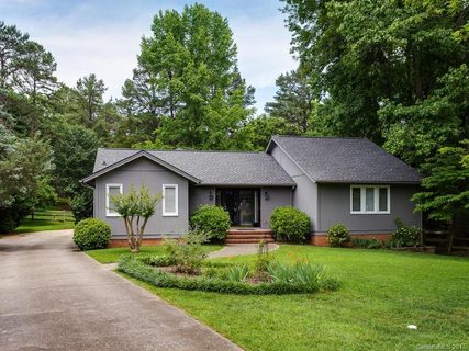 504 Arborlea Court