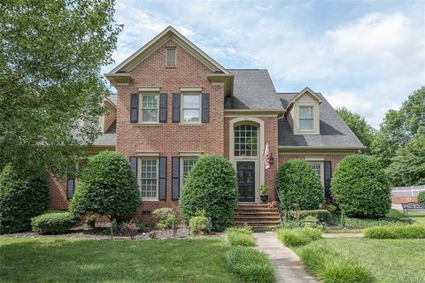 10028 Lampkin Way