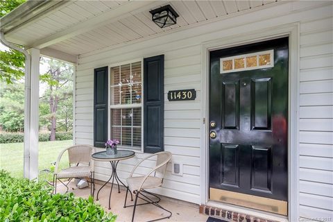 11430 Pedigree Lane sold home in Hunter Downes, Charlotte, NC
