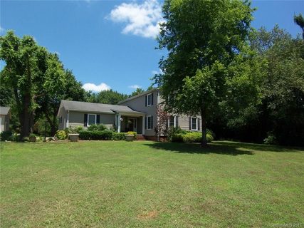 926 Thore Road