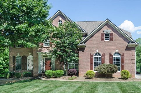 204 Hazelton Loop