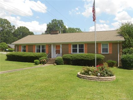 1301 Ann Street sold home in Rolling Hills, Monroe, NC
