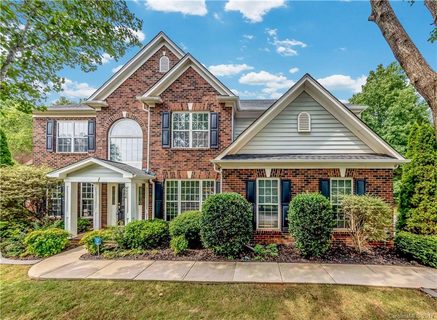 9926 Zackery Avenue sold home in Wynridge Estates, Charlotte, NC