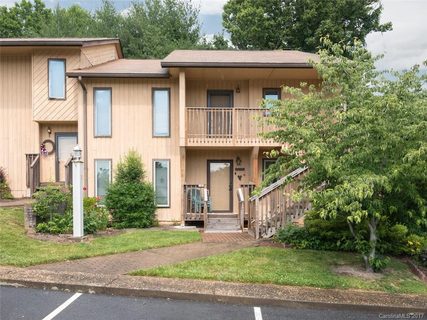 84 Pebble Creek Drive