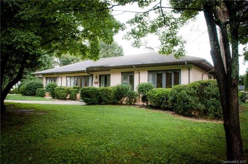 1014 E Broad Street sold home in Sunrise Hills, Statesville, NC