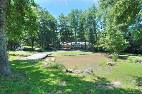 3224 Allenwood Road sold home in East Providence Estates, Charlotte, NC