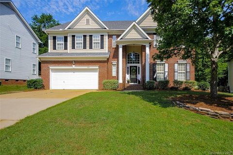 8922 Leitrim Court sold home in Kingston Forest, Charlotte, NC