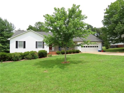 2637 Prince Drive sold home in Lincoln Forest, Lincolnton, NC