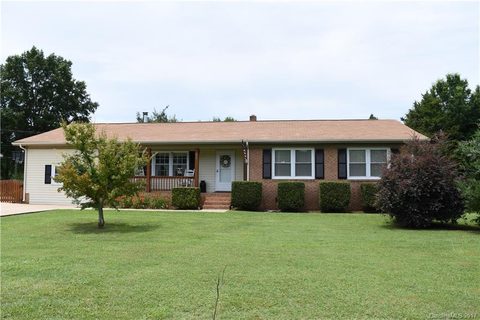 423 Midway Drive sold home in Midway Park, Indian Trail, NC