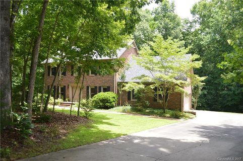 3261 Woodchuck Drive sold home in Cabarrus Northwest Woods, Kannapolis, NC