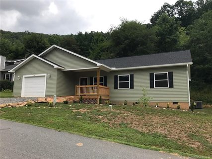 104 Pasco Loop sold home in Fox Run Meadows, Waynesville, NC