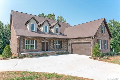 6000 Bickett Ridge Drive