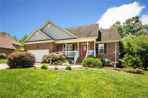 221 River Birch Circle