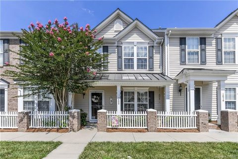1680 Chamberside Drive 130 sold home in Manchester, Rock Hill, SC