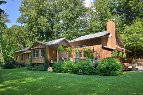 235 Sylvan Street sold home in Chestnut Park, Waynesville, NC