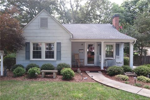407 Oakdale Street