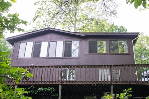 400 Mcmillan Drive sold home in Hidden Valley, Hendersonville, NC