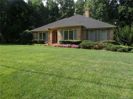2681 Oakhurst Drive