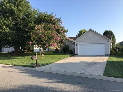 1084 Meadowbrook Lane
