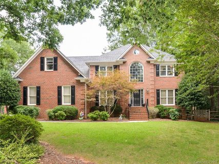 1128 Maremont Court