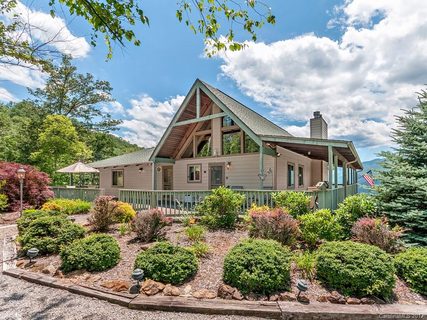 409 Lucerne Drive sold home in Mountain Chalet, Canton, NC